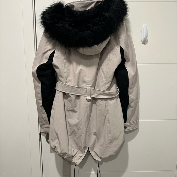 Women’s Calvin Klein Jacket - Picture 4 of 4